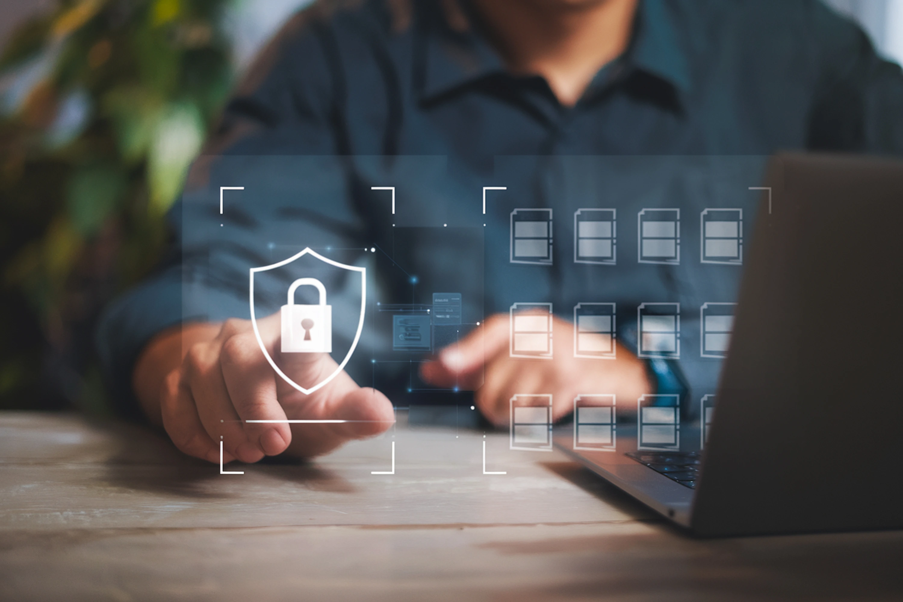 Protección de datos en comunidades de propietarios. Cumplir la LOPD-GDD sin convertirla en una carga